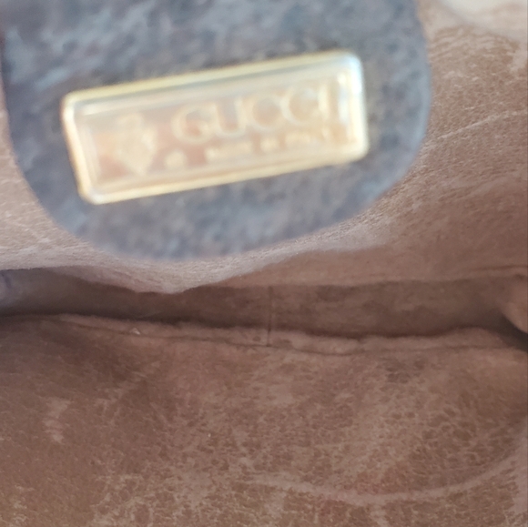 Gucci Brown Messenger Bag with Iconic Monogram - Picture 4 of 4
